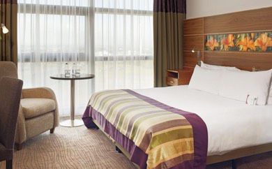 The Crowne Plaza, Dundalk - Double bedroom